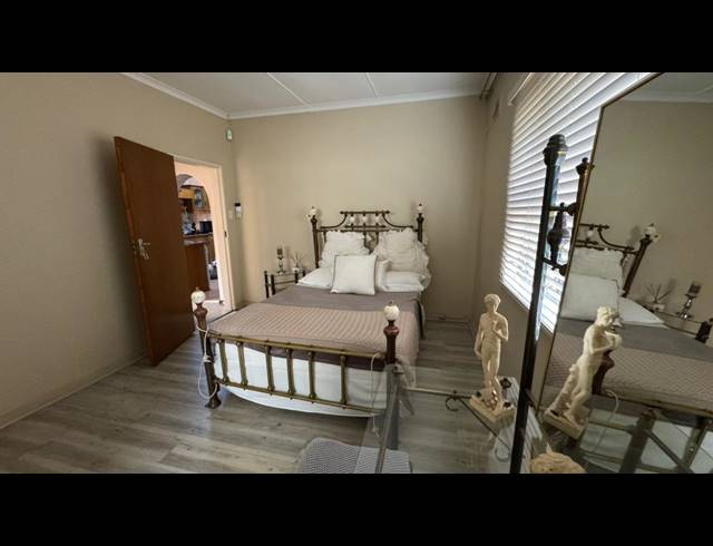 4 BEDROOM FREESTANDING FOR SALE IN ORIENT HEIGHTS